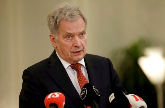 Fínsky prezident bude diskutovať s ruským náprotivkom. Niinistö sa domnieva, že Putin má záujem rokovať s USA