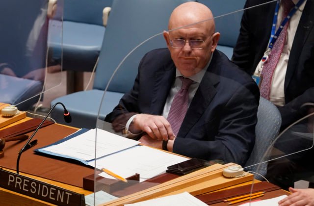 Hľadá Rusko zámienku na útok? Tvrdí, že má dôkazy o vývoji biologických zbraní na Ukrajine