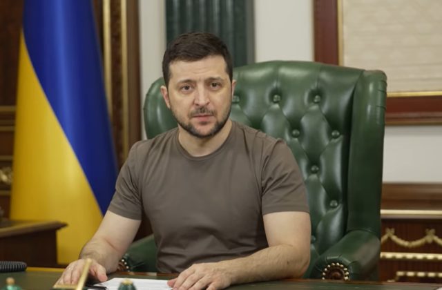 Zelenskyj vyjadril opatrný optimizmus o rokovaniach s Putinom, poslal odkaz ruským vojakom (video)