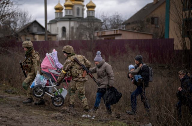 Napriek momentálnej vlne pandémie omikronu by mala miera nezamestnanosti klesať