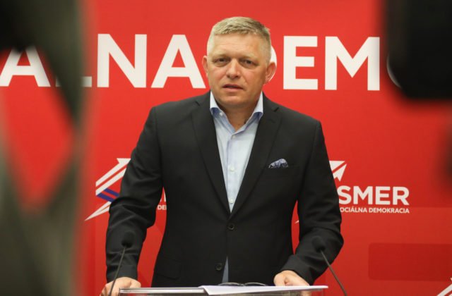 Smer-SD plánuje veľký protest proti vojnovým štváčom a Fico by rád odvolal aj viacerých ministrov