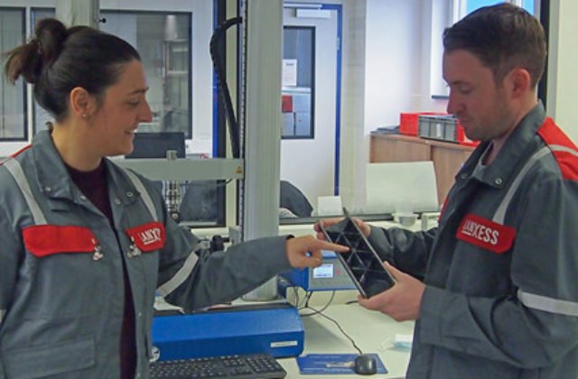 Spoločnosť LANXESS rozširuje sortiment kompozitných materiálov Tepex flowcore. Využitie nájdu najmä v automobilovom priemysle