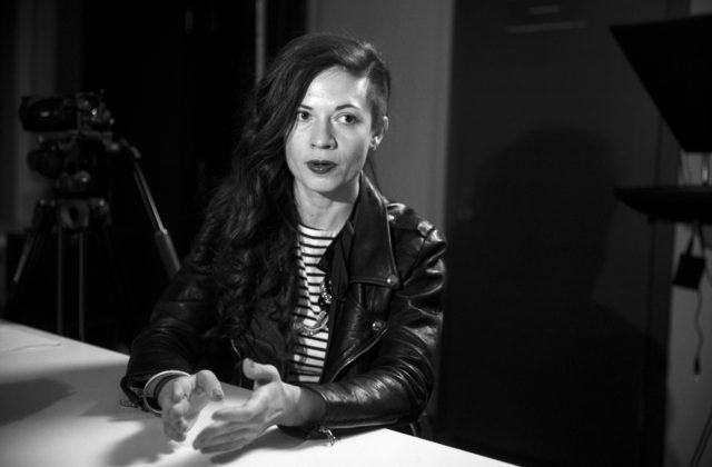 Ruský útok v Kyjeve neprežila novinárka, ktorá dokumentovala škody po bombardovaní