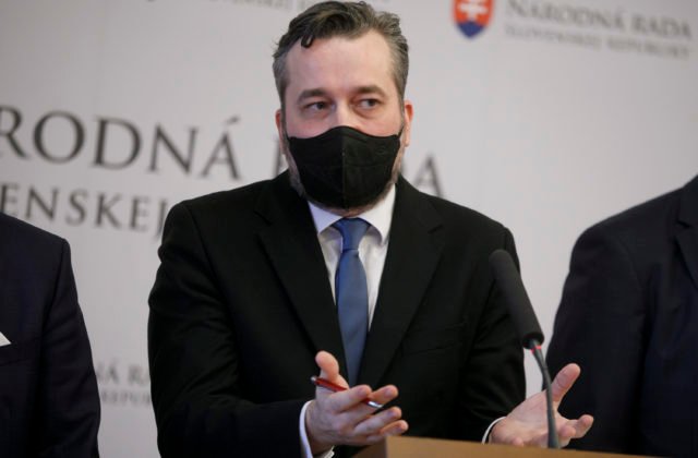 Poslanca Blahu riešili na zasadnutí Správnej rady akadémie vied, dôvodom je šírenie nenávisti a porušovanie kódexu vedca