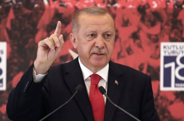 Erdogan vníma Putina a Zelenského ako cenných priateľov a od rokovaní očakáva konkrétne výsledky