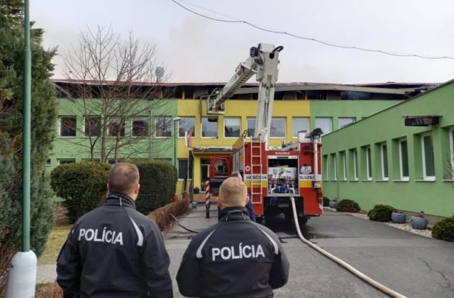 Košický kraj finančne pomôže zhorenému domovu dôchodcov v Spišskej Novej Vsi, venuje sa aj podpore Ukrajincov