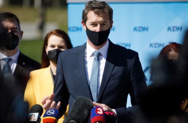 KDH rezolútne odsudzuje vpád ruských vojsk na Ukrajinu, podporuje proeurópsku cestu suseda