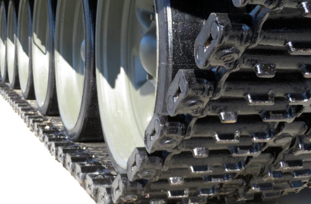 Česko poslalo na Ukrajinu nepoužívané ťažké zbrane, desiatky tankov a bojové vozidlá pechoty