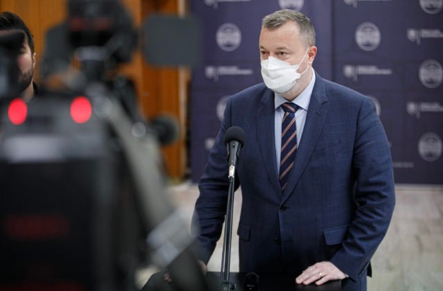 Matovič narazil na Krajniaka, kameňom úrazu sa stalo navrhované rozširovanie právomoci výborom