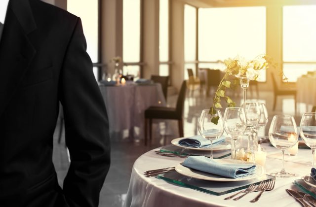 Letná sezóna je pre hoteliérov vo Vysokých Tatrách neistá, zahraniční turisti sa pýtajú na vojnu