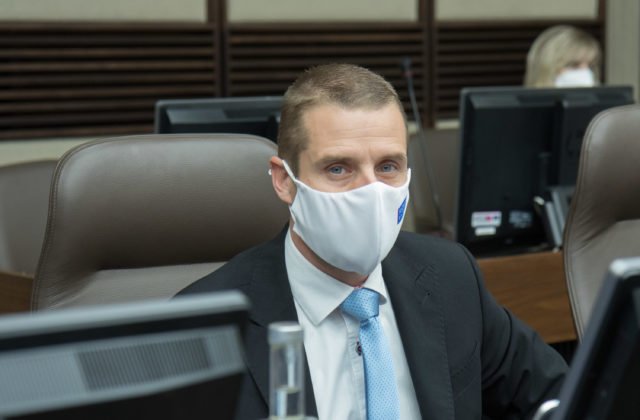 Rusko sa Slovensku nevyhráža za dodanie S-300 na Ukrajinu. Ide o ďalší hoax, tvrdí Klus