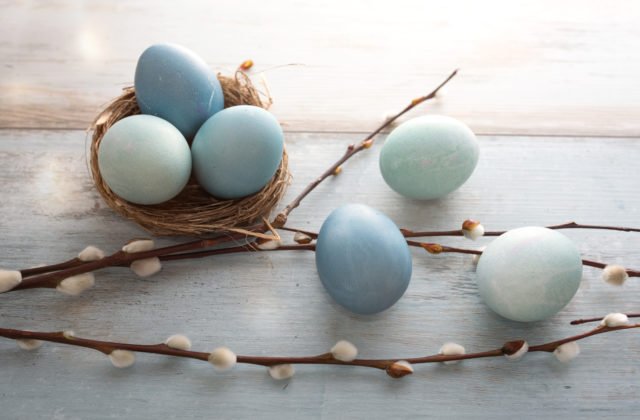 Slováci si výrazne uťahujú opasky. Šetriť budú aj na veľkonočných sviatkoch