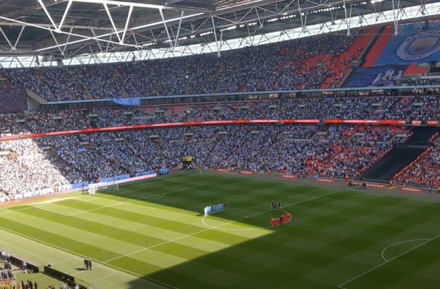 Manchester City sa ospravedlnil za fanúšikov, ktorí pokrikovali počas minúty ticha v súboji proti FC Liverpool (video)