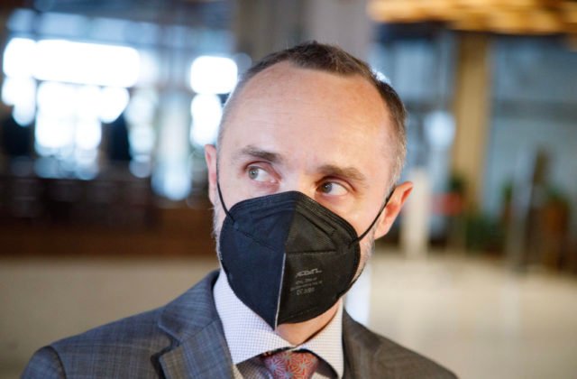 Valášek neprinesie podľa Vetráka s návrhom obmedziť pôsobnosť Žilinku nič nové, Sme rodina má opačný názor