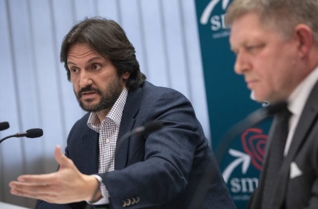 NAKA zadržala Kaliňáka, exministra vnútra obvinili spolu s Ficom