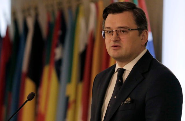 Rusko je teroristický štát a tak s ním treba aj zaobchádzať, tvrdí Kuleba