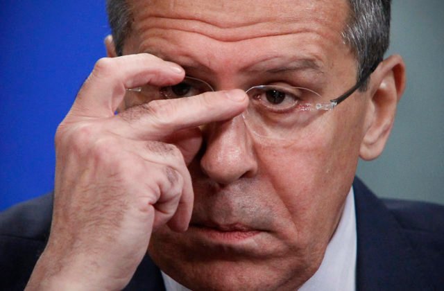 Lavrov varoval pred eskaláciou konfliktu na Ukrajine jadrovými zbraňami