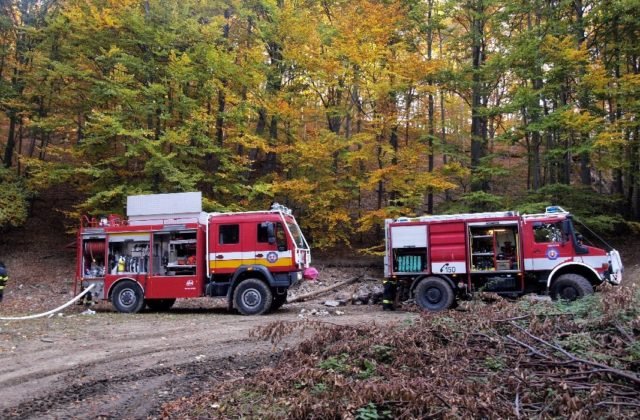 Neďaleko obce Treboltovo sa zrazili vetrone, obaja piloti zahynuli