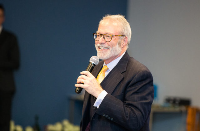 Ako nadobudnúť istoty v neistom svete? Týchto 5 tipov od uznávaného mentora vám pomôže