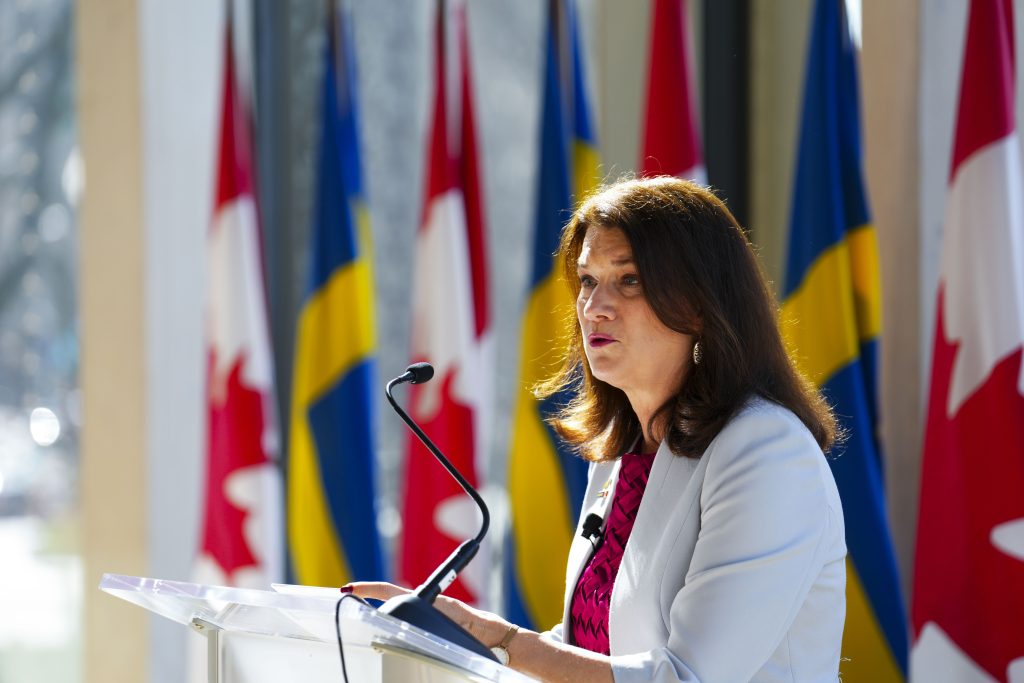 Členstvo Švédska v NATO by prospelo podľa ministerky Lindeovej krajinám v regióne Baltského mora, zmenšia sa aj konflikty