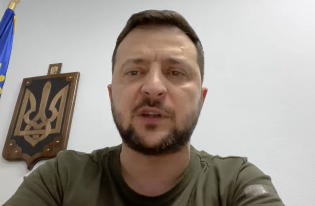 Nikto nevie podľa Zelenského predpovedať dĺžku trvania vojny, receptom na ochranu Ukrajiny sú finančná pomoc a sankcie (video)