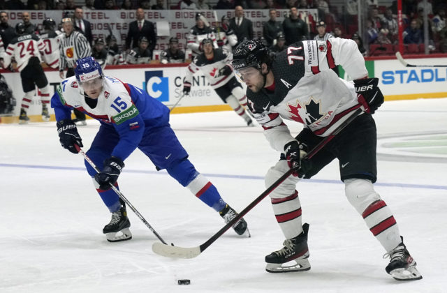 Slováci musia byť v MS vo Fínsku podľa Romana tvrdší a agresívnejší, v zápase s Kanadou nevyužili šance