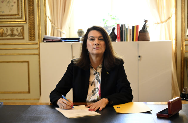 Švédsko podpísalo formálnu žiadosť o vstup do NATO, podľa Lindeovej spravili to najlepšie rozhodnutie