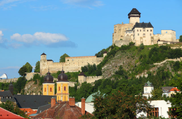 Trenčín dá stopku herniam a kasínam, mestskí poslanci odsúhlasili ich zákaz