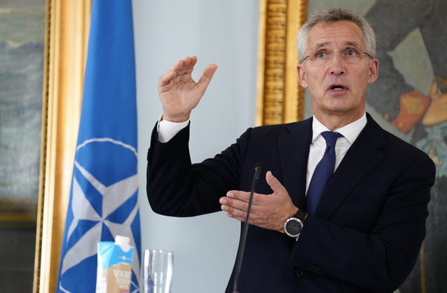 Šéf NATO Stoltenberg si je istý, že spor o vstupe Fínska a Švédska dokážu vyriešiť