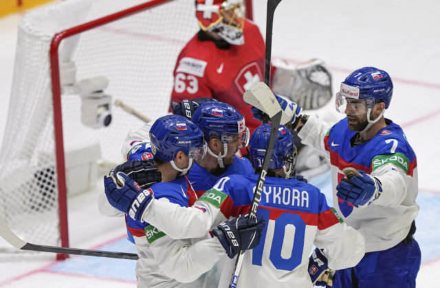 Slováci musia podľa Lišku dávať viac pukov na bránku a byť dôrazní, Pospíšila a Takáča trápia zdravotné problémy