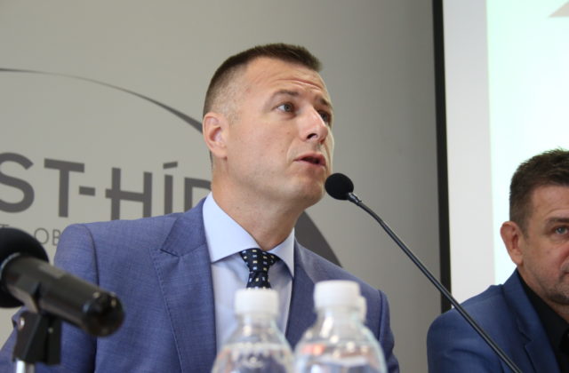 Vyšetrovateľ NAKA obvinil exministra Gála za stranu Most-Híd