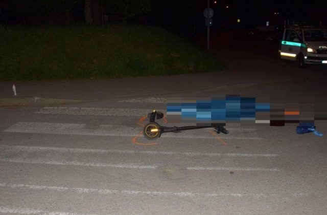 Banskou Bystricou otriasla tragická dopravná nehoda, našli mŕtveho muža s kolobežkou