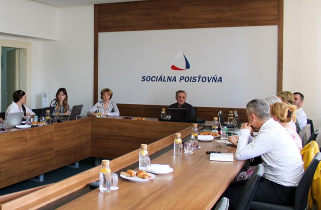 Lekári budú môcť vystaviť elektronickú péenku, lekári si ju vyskúšali už teraz