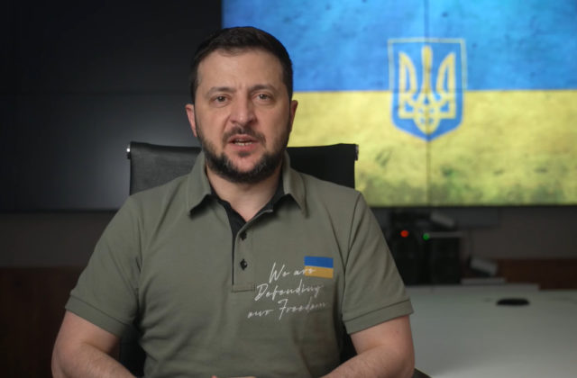 Rusom sme „zlomili chrbtovú kosť“, pretože nás podcenili. Mier dosiahneme iba diplomatickou cestou, tvrdí Zelenskyj (video)