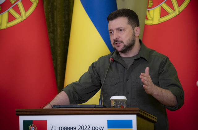 Ak nedôjde k odblokovaniu ukrajinských prístavov, mnohé krajiny budú čeliť potravinovej kríze, varuje Zelenskyj