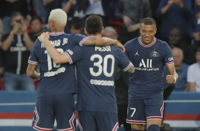 Kylian Mbappé z Paríža neodchádza, s PSG predĺžil zmluvu o tri roky. Šéf španielskej La Ligy je nahnevaný