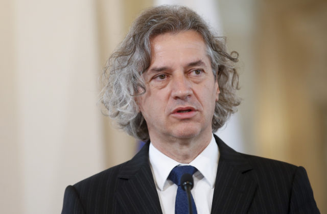 Za dezignovaného premiéra v Slovinsku vymenovali Roberta Goloba