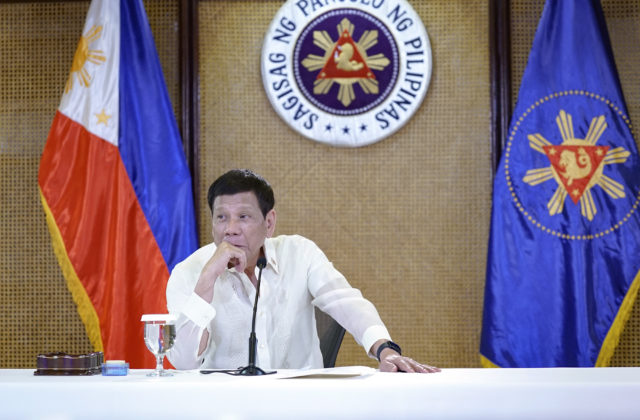 Duterte skritizoval svojho bývalého idola Putina. Medzi nami je obrovský rozdiel, ja zabíjam zločincov a on deti a dôchodcov, skonštatoval