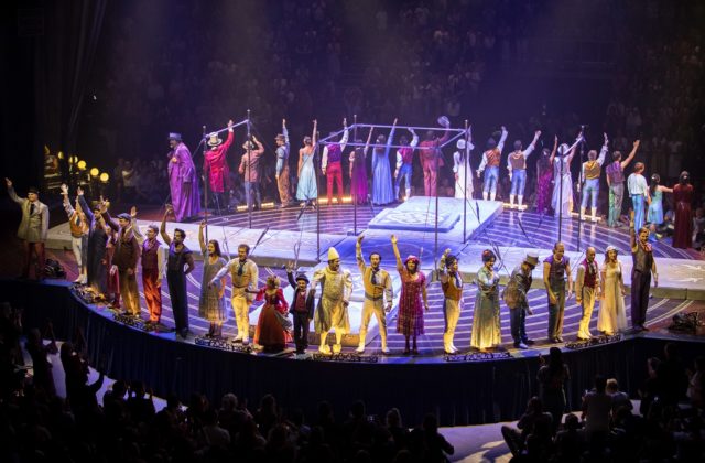 Cirque du Soleil sa s predstavením Corteo vydali na dobrodružstvo naprieč Európou