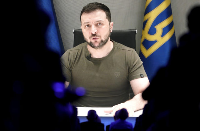 Zelenskyj rozhodne odmietol názory, že Ukrajina by sa mala vzdať okupovaných oblastí (video)