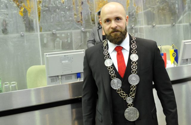Primátor Trnavy Bročka má v komunálnych voľbách piatich vyzývateľov, do zastupiteľstva kandiduje 141 ľudí