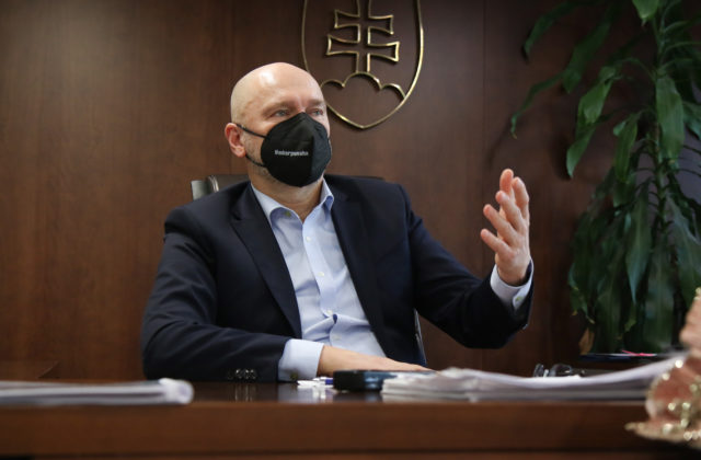 Sulík radí Matovičovi, aby sa nad sebou zamyslel a ak nezvláda svoju funkciu, nech ide preč