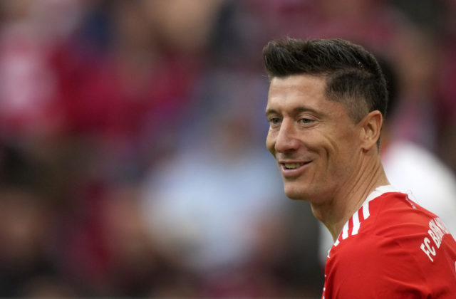 Lewandowski má za sebou lekársku prehliadku v FC Barcelona, chce pomôcť tímu vrátiť sa na vrchol európskeho futbalu