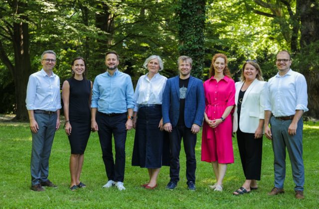 Vallo sa stal predsedom mestskej strany Team Bratislava a predstavil aj členov vedenia