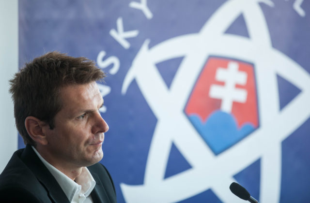 Slovenská futbalová reprezentácia má nového trénera, Tarkoviča nahradil Calzona