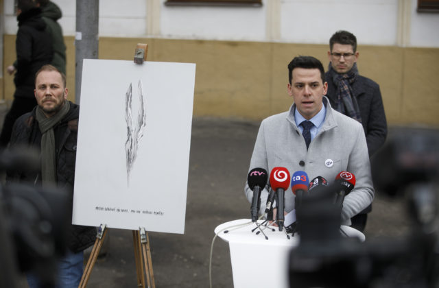 Rezník tají výšku odstupného pre exšéfa spravodajstva RTVS, ktorý nezaradil do vysielania informácie o začatí ruskej invázie