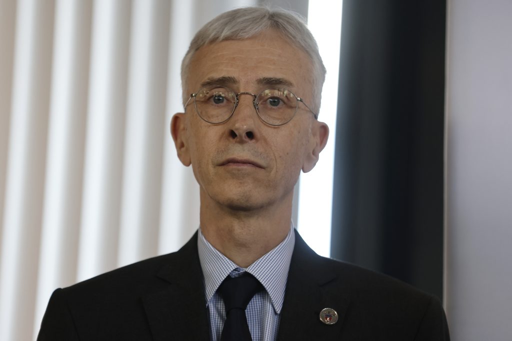 Šéf parížskej polície sa ospravedlnil za zlú organizáciu finále Ligy majstrov, použitie slzotvorného plynu obhajoval