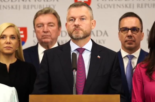 Vláda opakuje dôchodcom lož a Hlas-SD vyzval na poskytnutie okamžitej finančnej pomoci, nepodporí prelomenie veta Čaputovej (video)