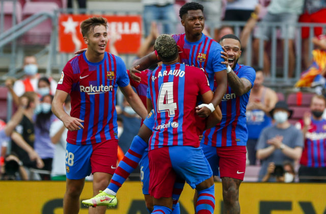 FC Barcelona predal ďalšiu časť produkčného centra, aby mohol zaregistrovať letné posily