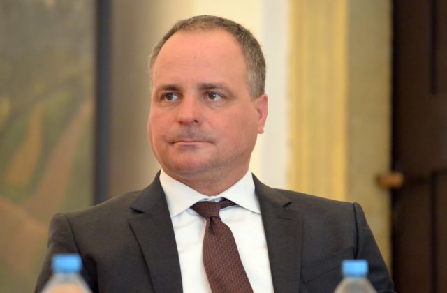 Poslanci paralyzovali financovanie samospráv, vyhlásil frustrovaný Droba k prelomeniu veta Čaputovej